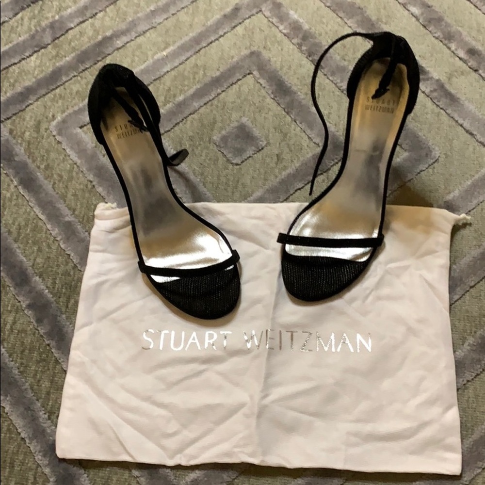 Stuart Weitzman Nudist Sandal. Pebbled black. Sz 8